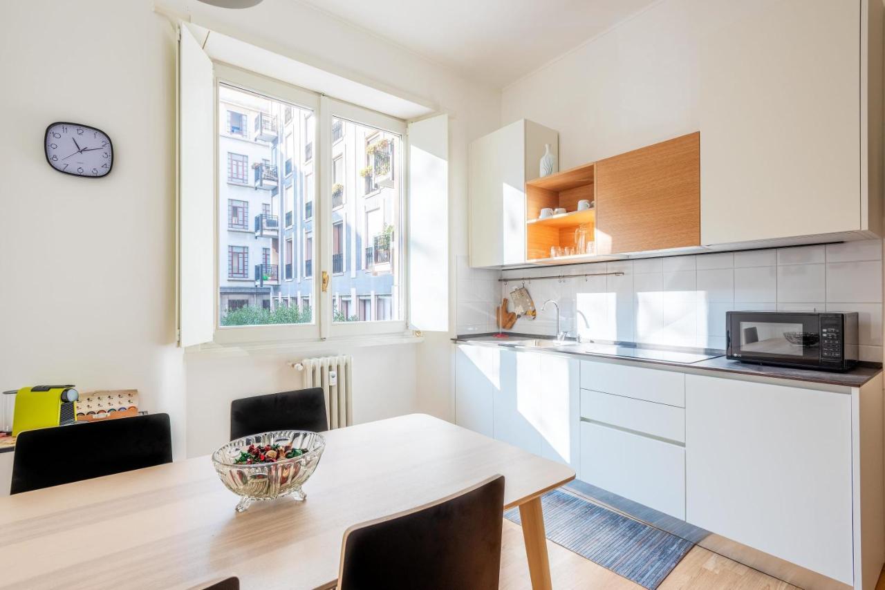 Spacious & Comfortable Apartment In Duomo By Easylife Milano Esterno foto